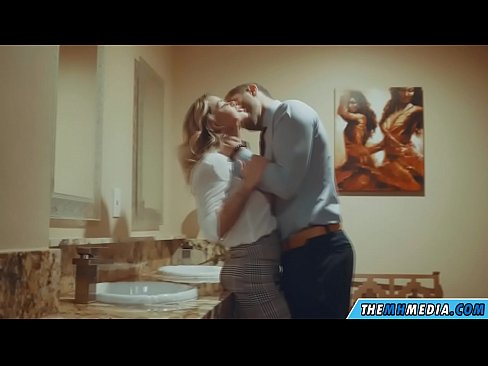 ❤️ Wann eng Busty Blond Iech an engem ëffentlechen Toilette verféiert ❤ Hausgemachte Porno op lb.klassikaprint.ru ❌️❤